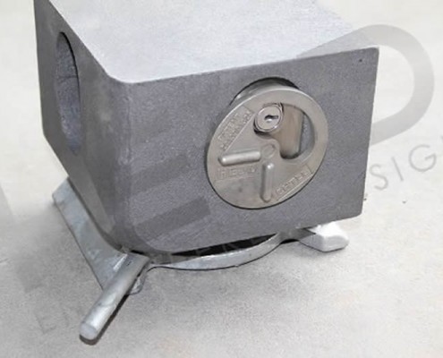 secure locking system on corner casting and twist lock